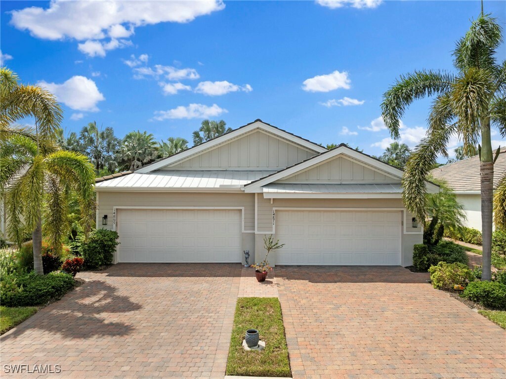 Property Photo:  14867 Edgewater Circle  FL 34114 