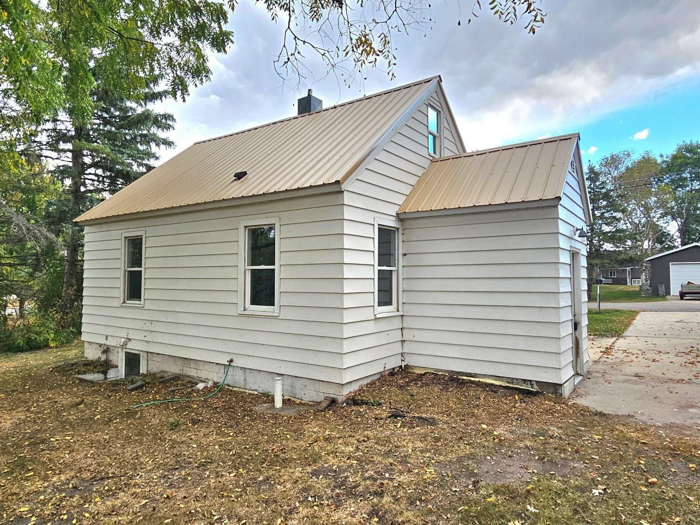 Property Photo:  1008 Meadowlark Drive SW  MN 56308 