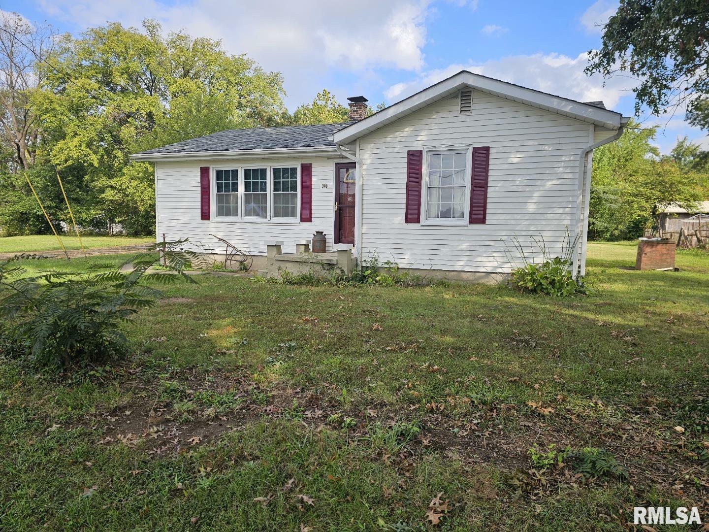 Property Photo:  308 W Prairie  IL 62895 