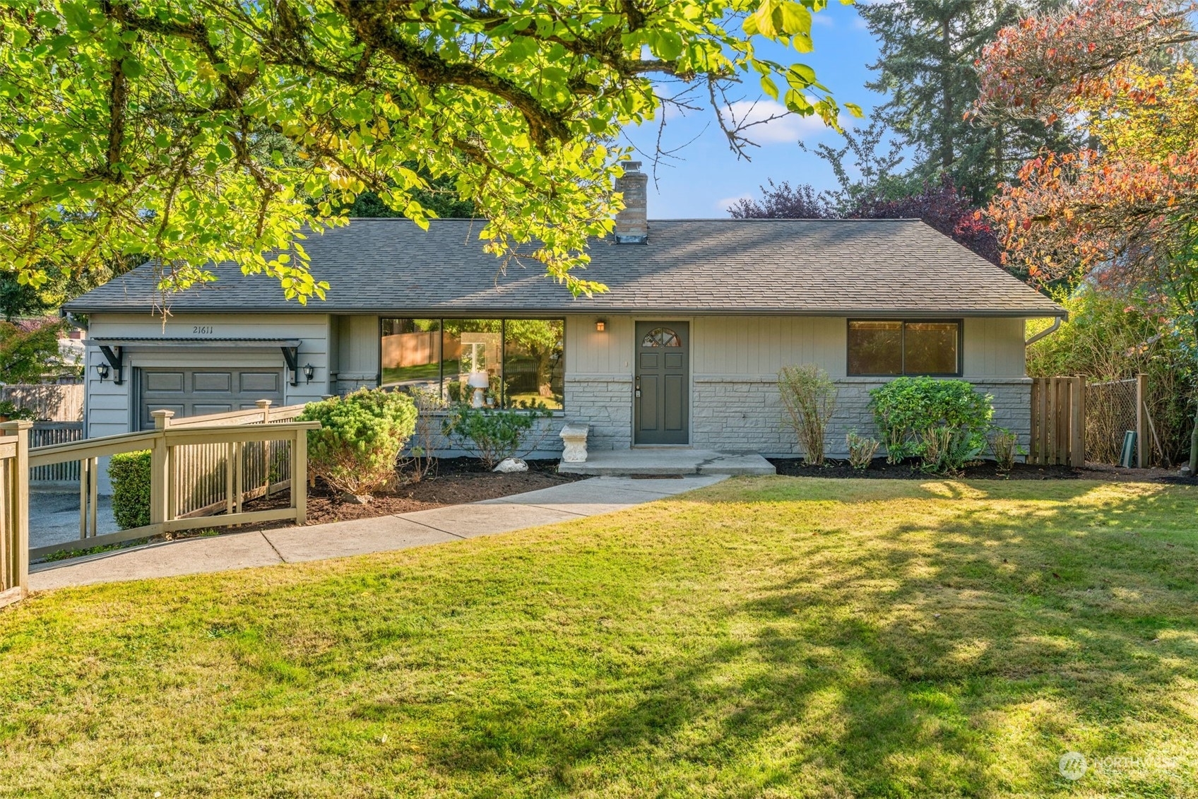 21611 92nd Avenue W  Edmonds WA 98020 photo