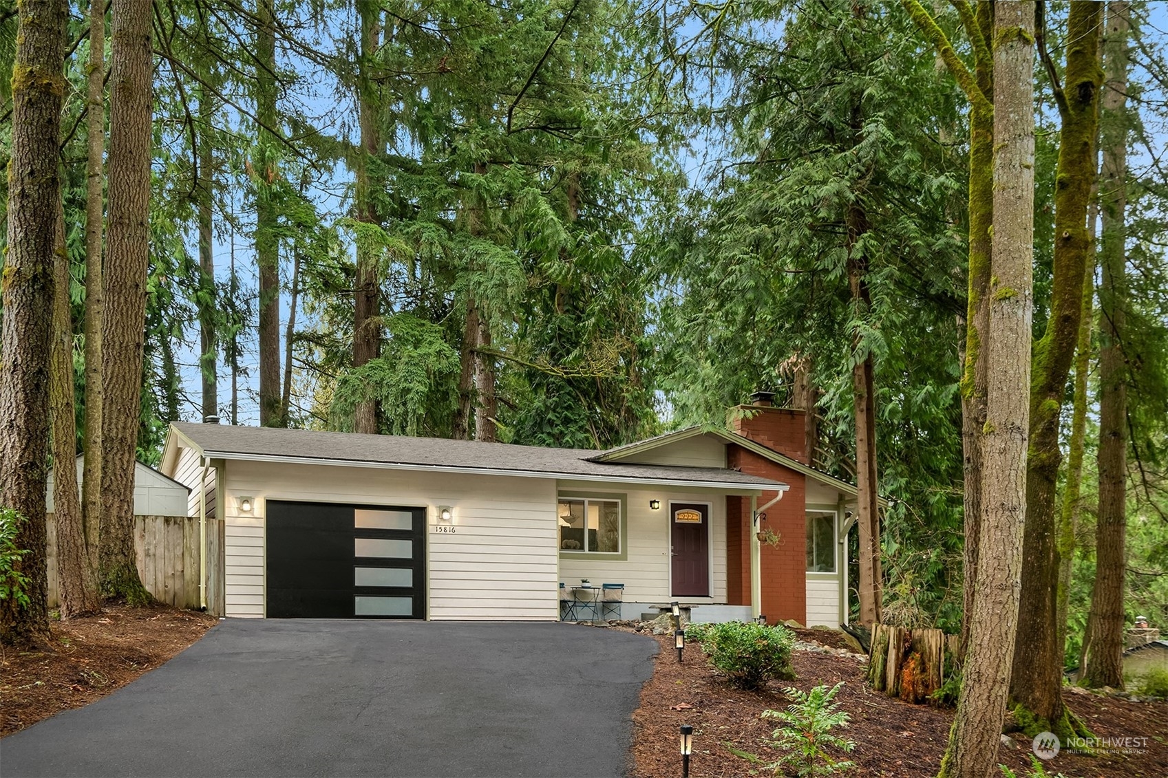 Property Photo:  15816  197th Place NE  WA 98077 