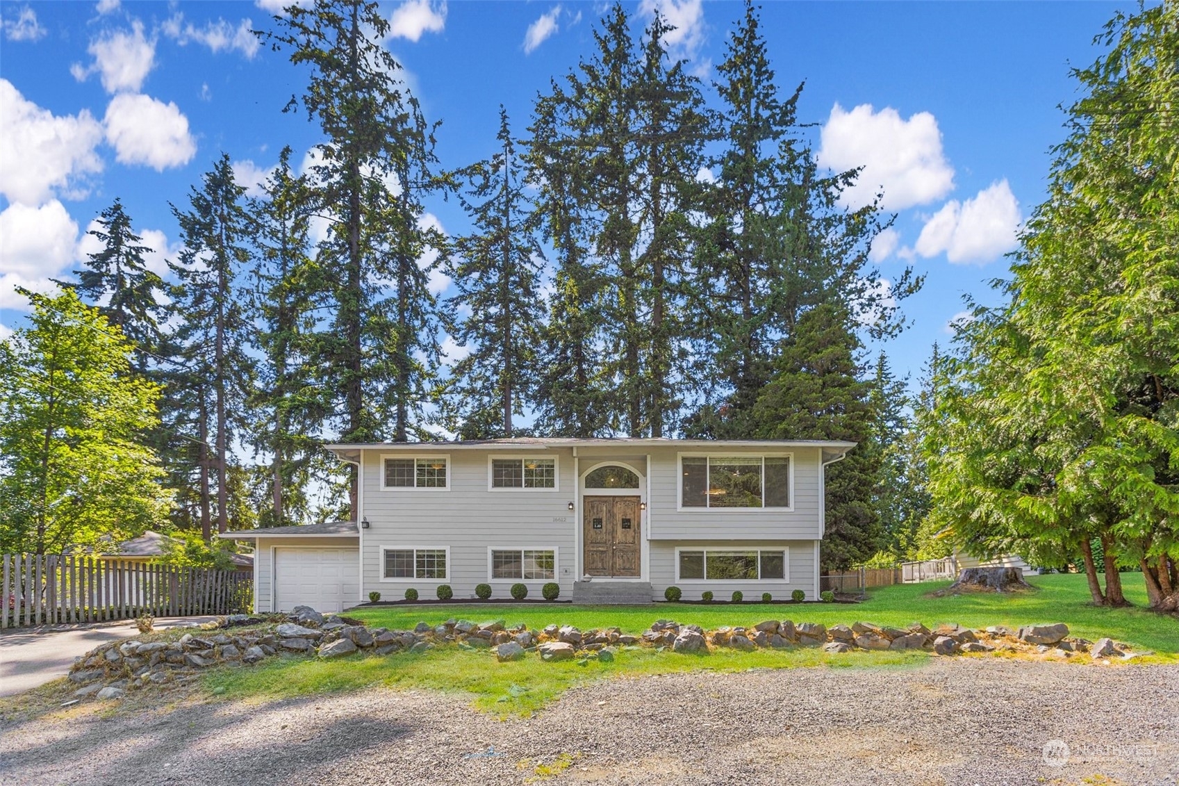 Property Photo:  16612 62nd Avenue W  WA 98037 