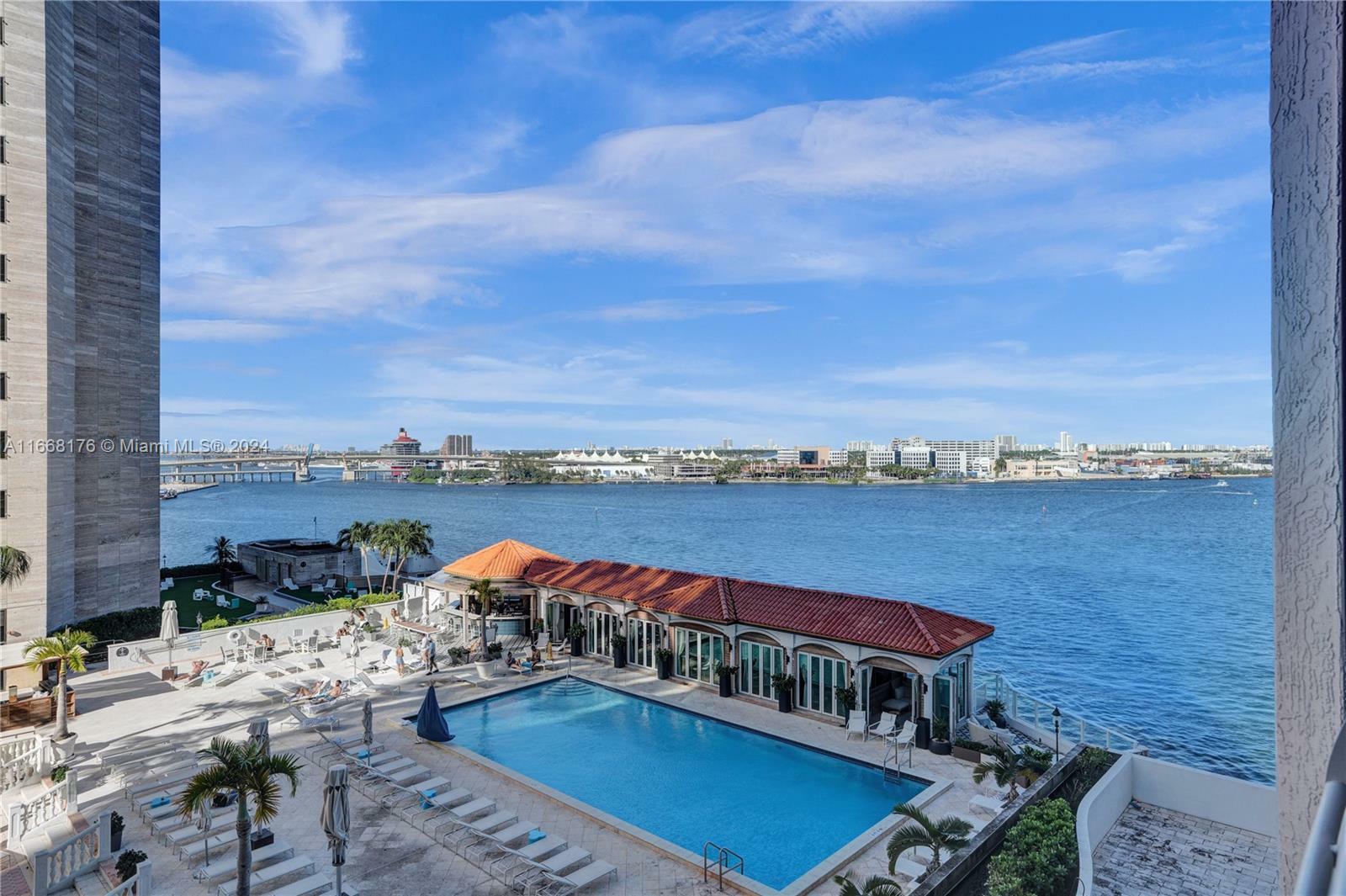 Property Photo:  335 S Biscayne Blvd 1008  FL 33131 