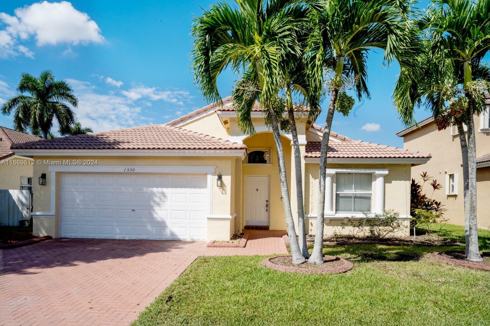 1550 SW 193rd Ter  Pembroke Pines FL 33029 photo