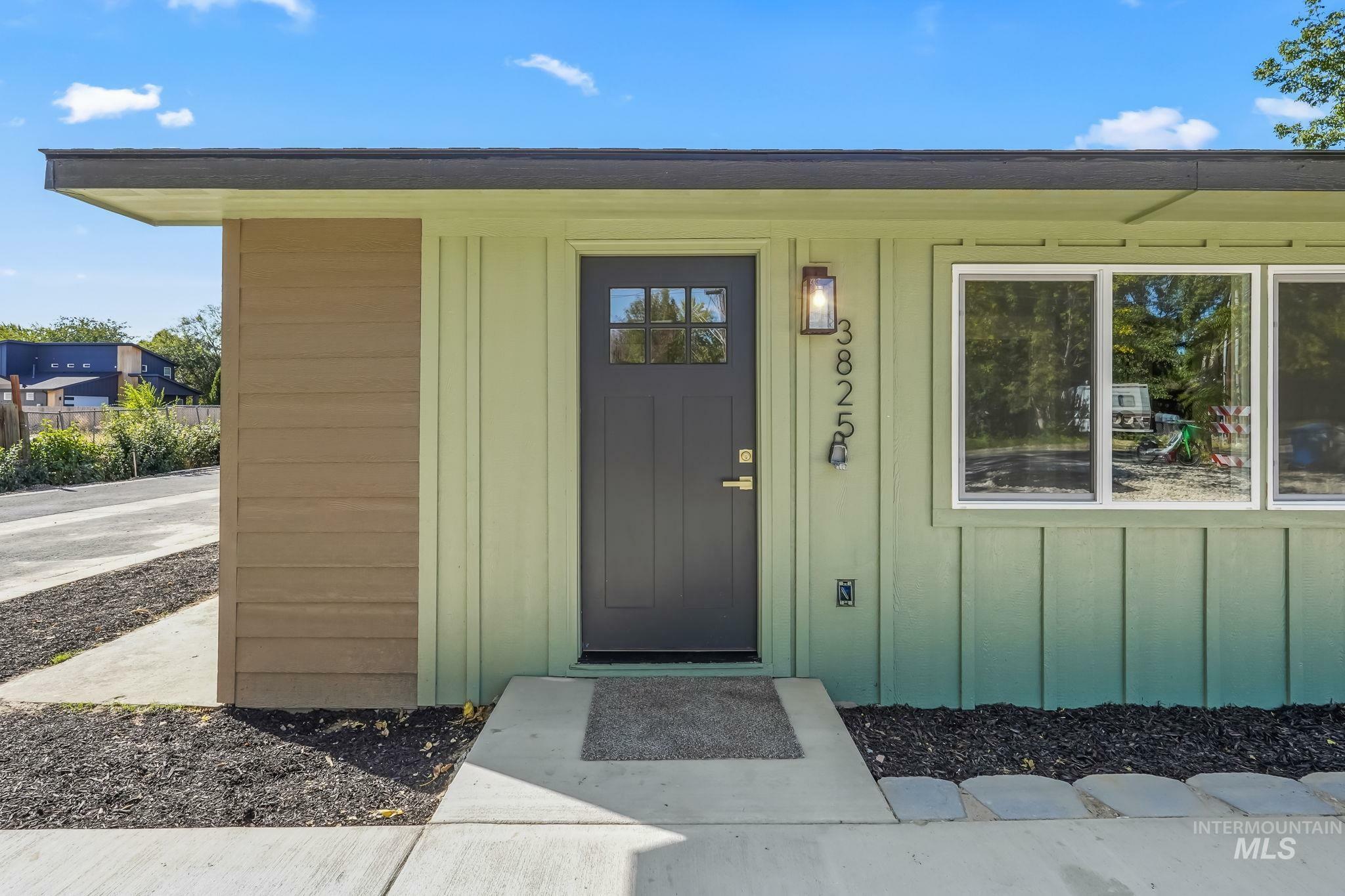 Property Photo:  3825 N Jackie Ln  ID 83704 
