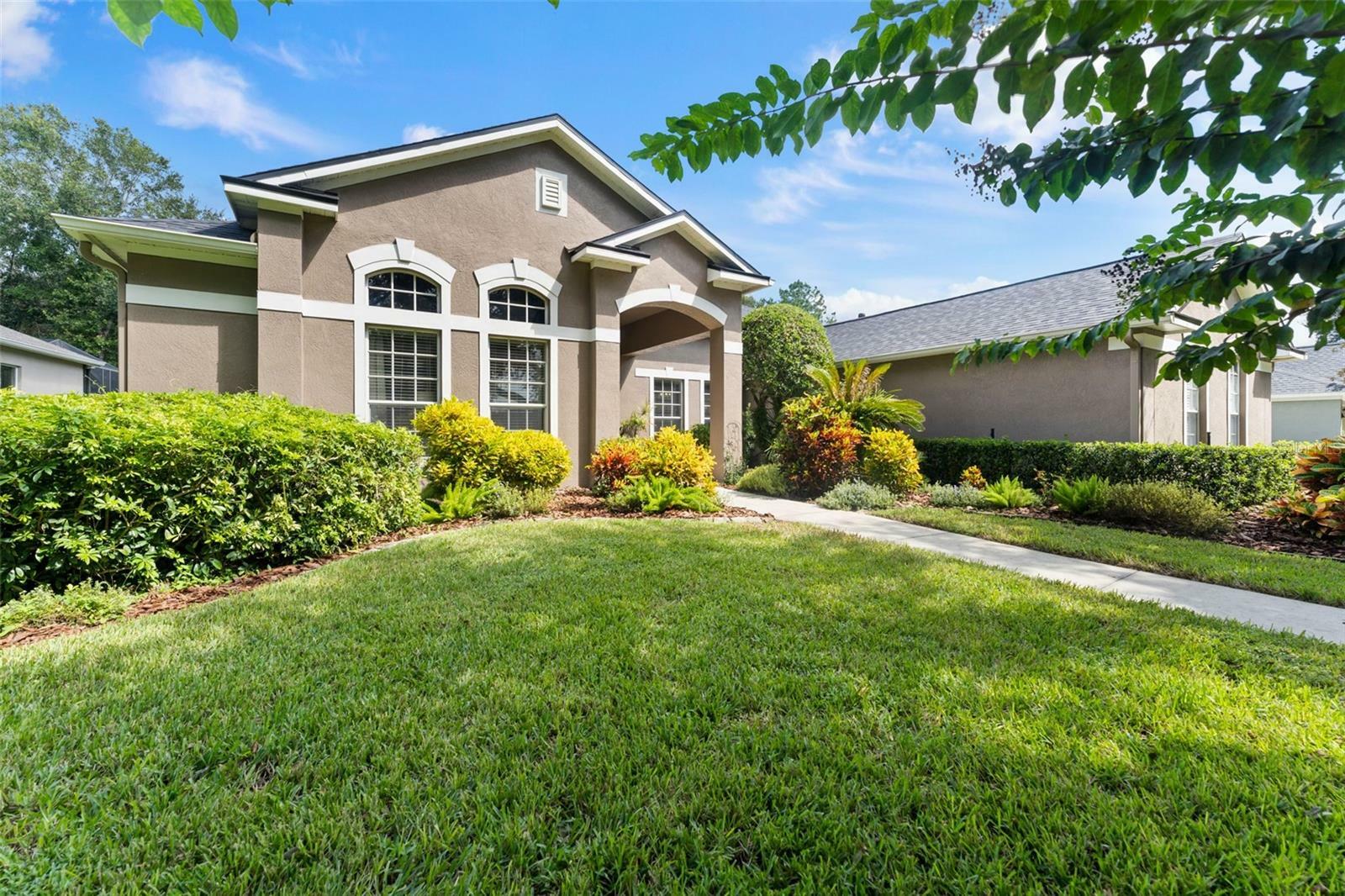 Property Photo: 15212 Kestrelrise Drive FL 33547
