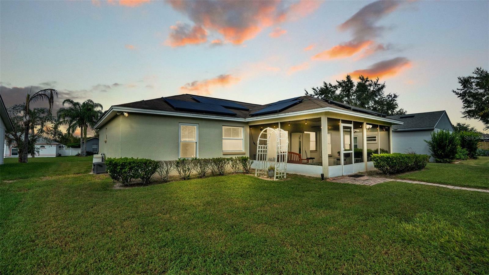 Property Photo:  7454 Briarbay Loop  FL 33810 