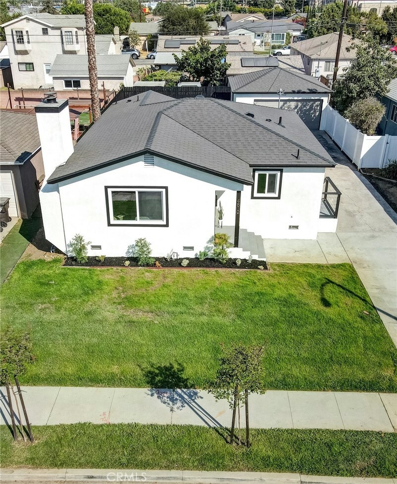 Property Photo:  4812 Gaviota Avenue  CA 90807 