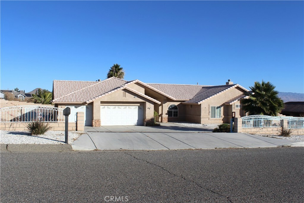 Property Photo:  16263 Chiwi Road  CA 92307 