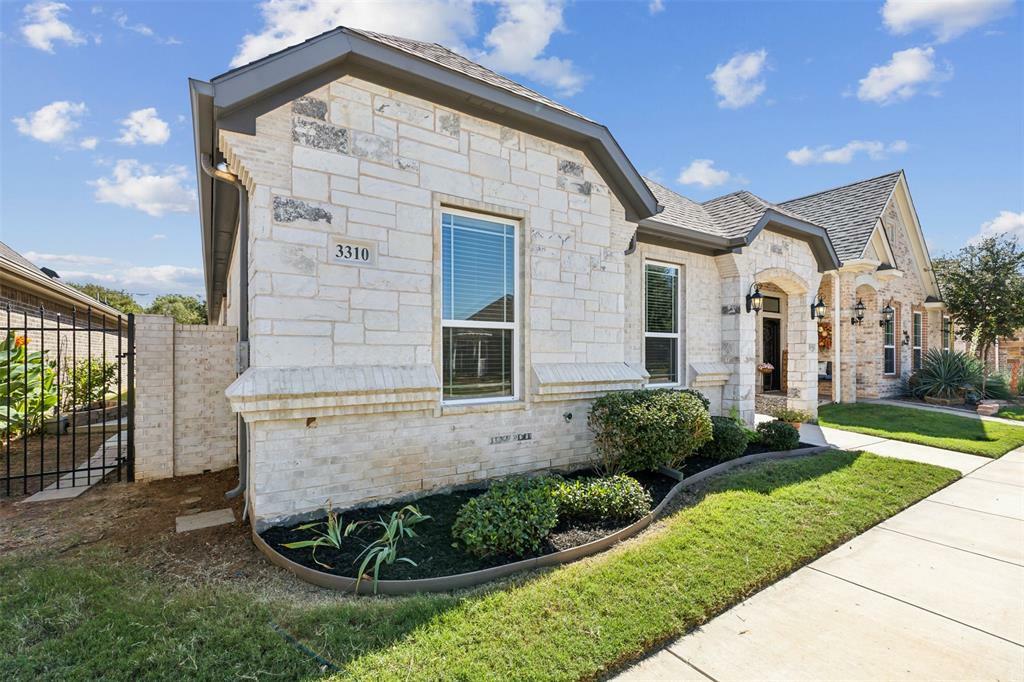 Property Photo:  3310 Fountain Way  TX 76049 