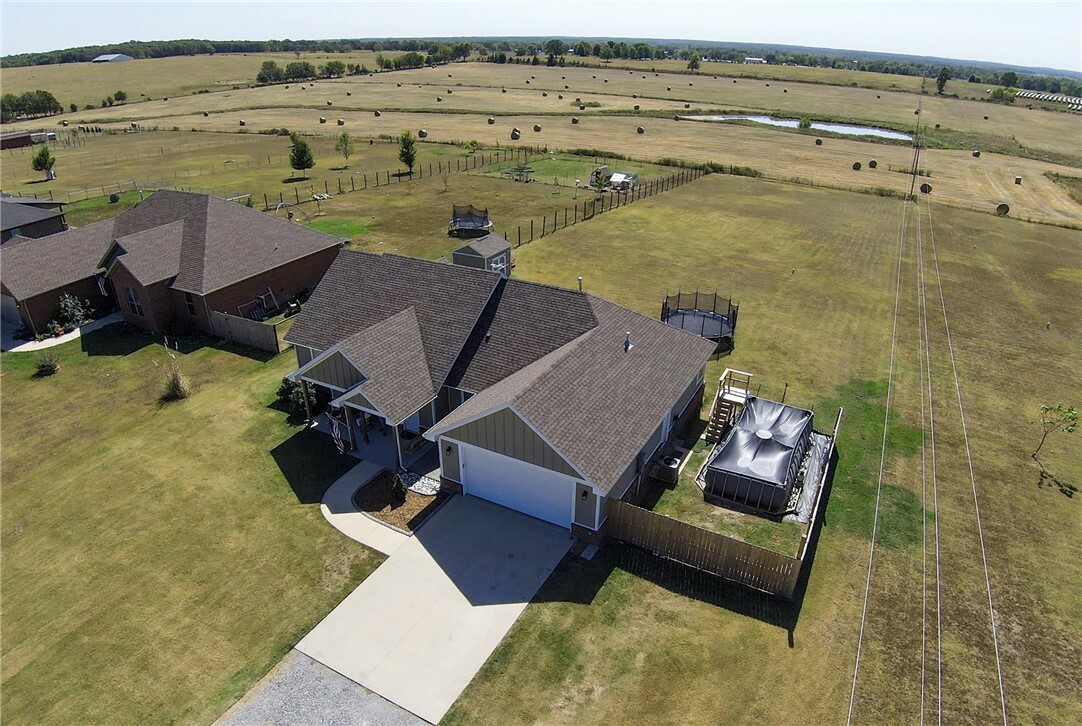 Property Photo:  18201 Ridge Road  AR 72736 