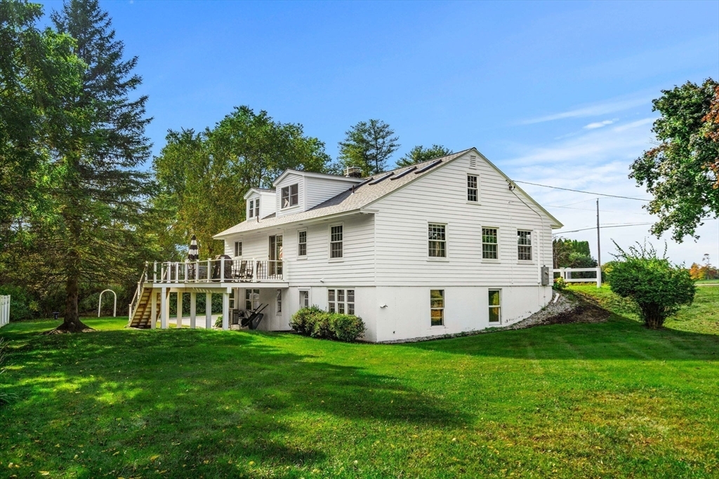 Property Photo:  501 Farmers Row  MA 01450 