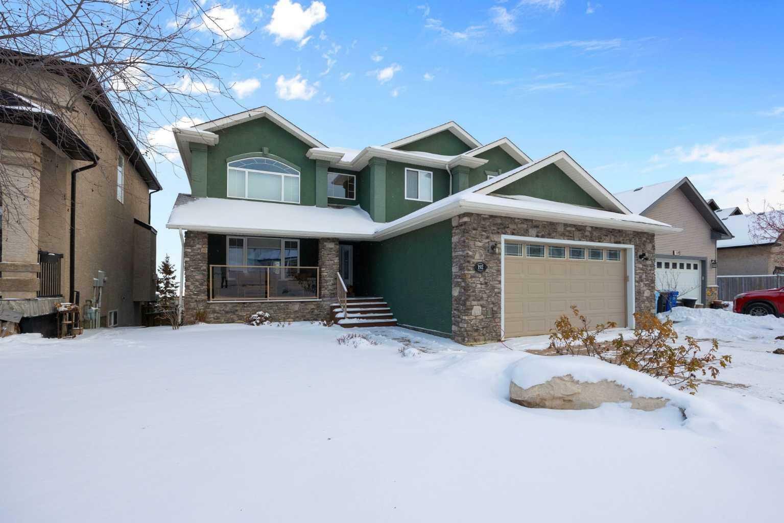 Property Photo:  192 Lindstrom Crescent  AB T9H 4Z6 