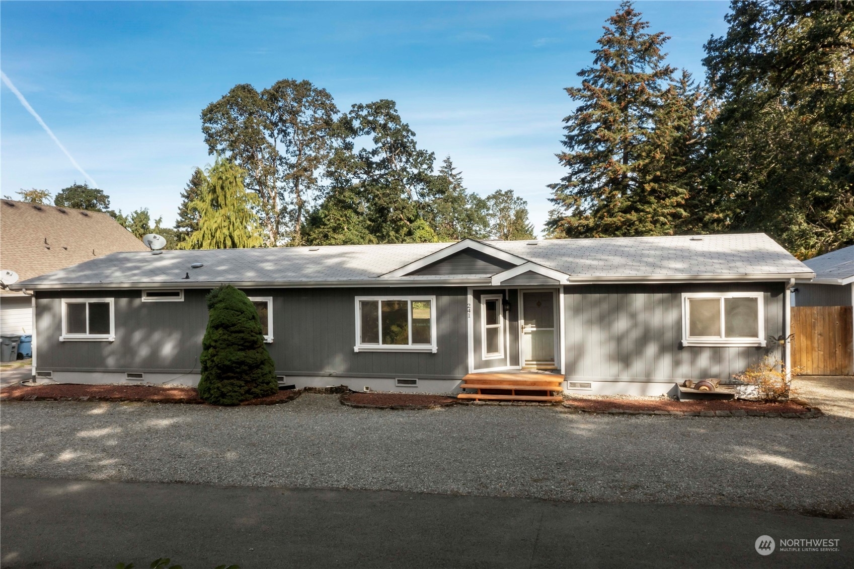 Property Photo:  241  167th Street E  WA 98387 