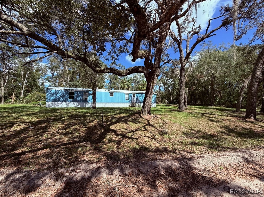 Property Photo:  8979 SW 82nd Terrace  FL 32693 