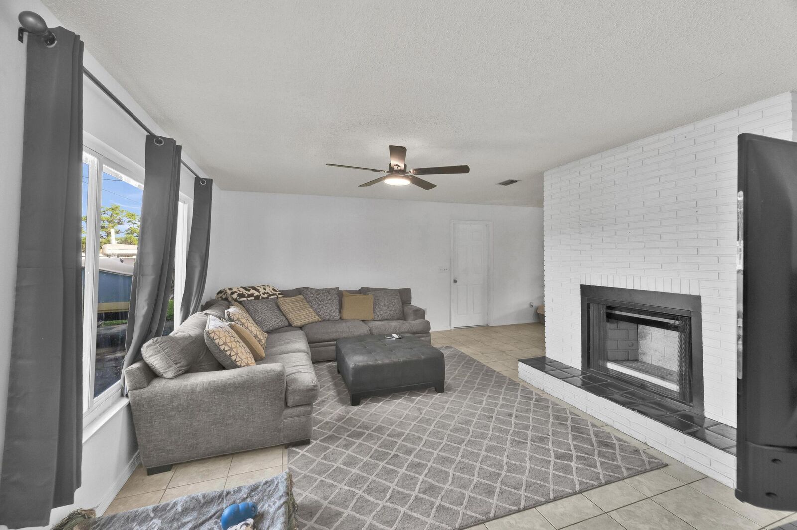 Property Photo:  5000 Fort Pierce Boulevard  FL 34951 