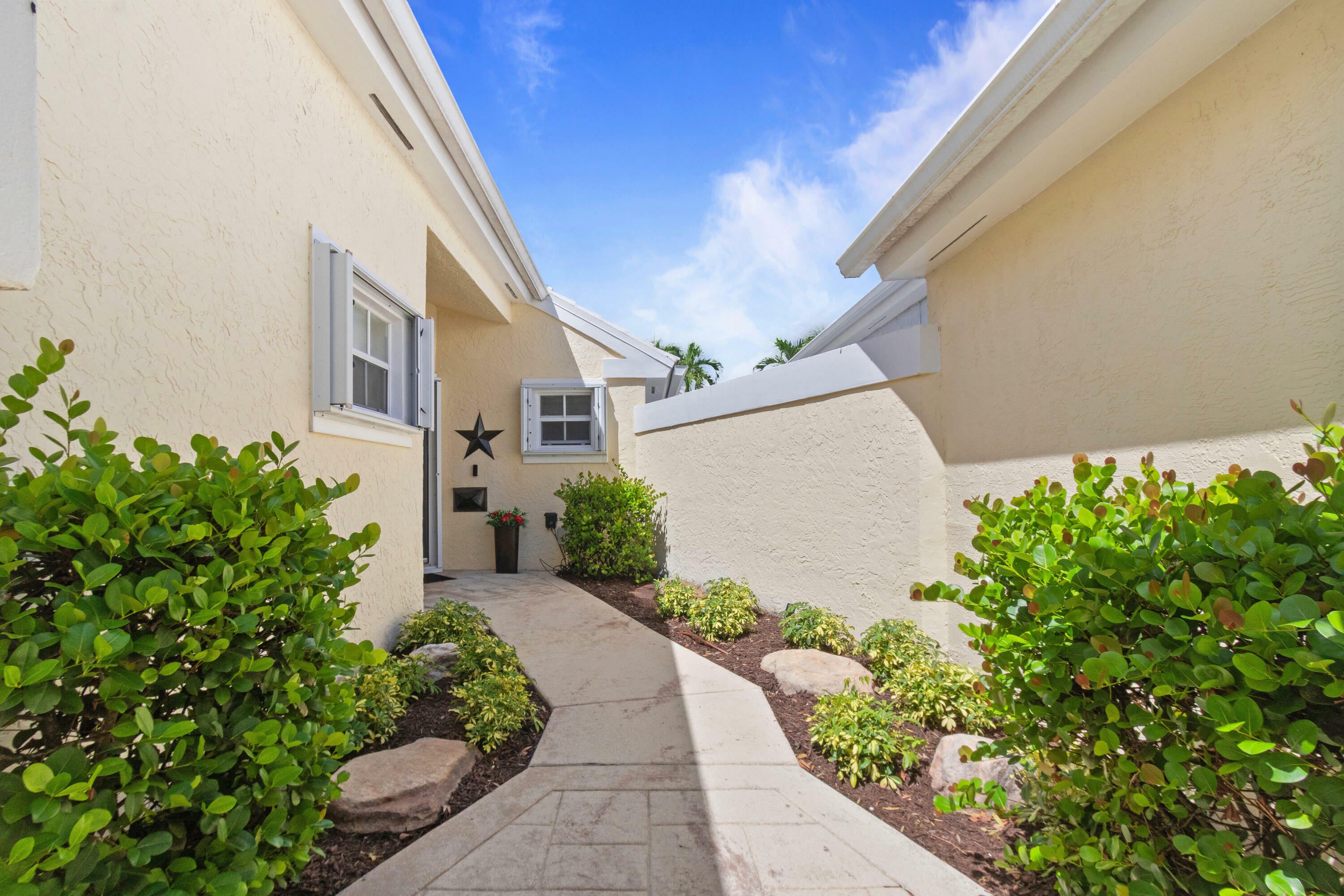 Property Photo:  57 Dorchester Circle  FL 33418 