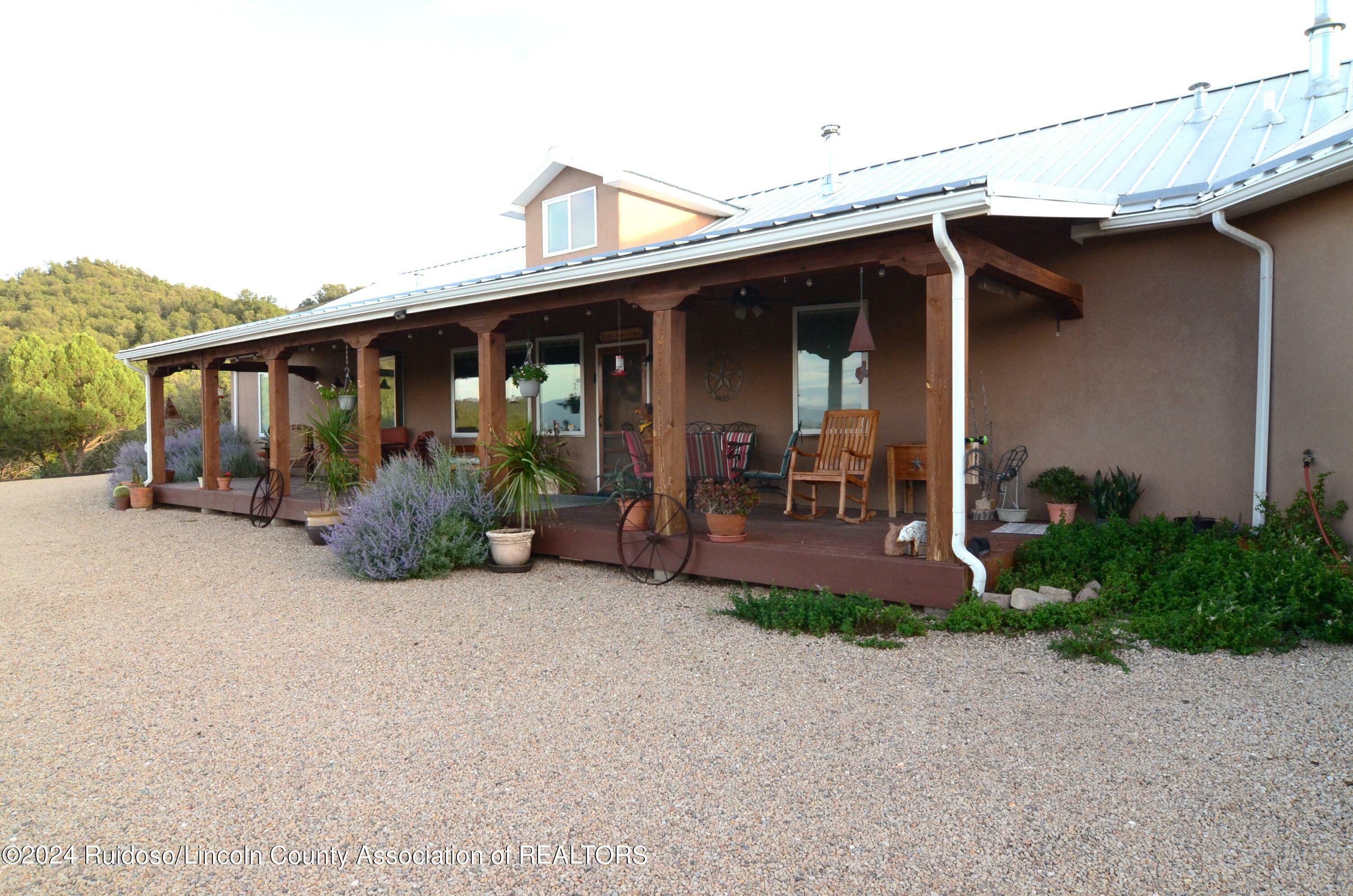 Property Photo: 270 Santiago Circle NM 88312