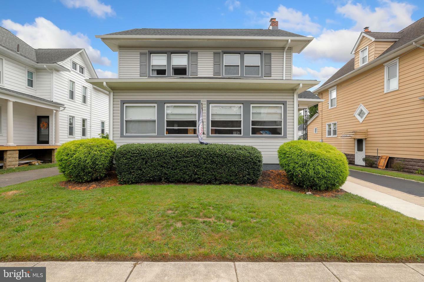 Property Photo:  36 Princeton Road  NJ 08106 