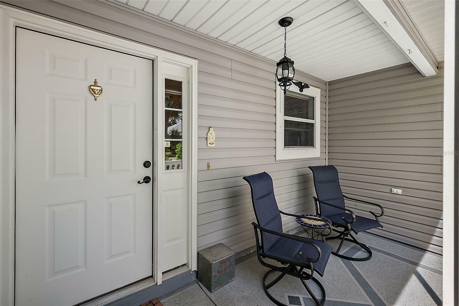 Property Photo: 606 Juanita Court FL 32159
