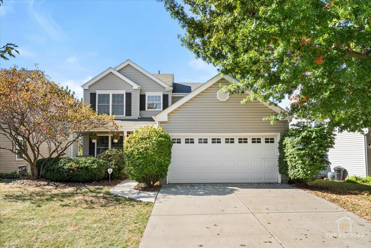 Property Photo: 920 Chandler Avenue IL 60134