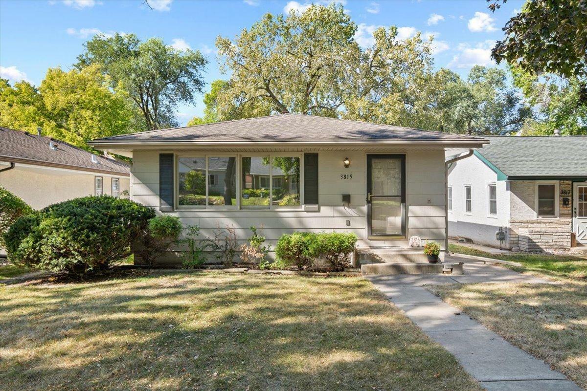 Property Photo:  3815 Abbott Avenue N  MN 55422 