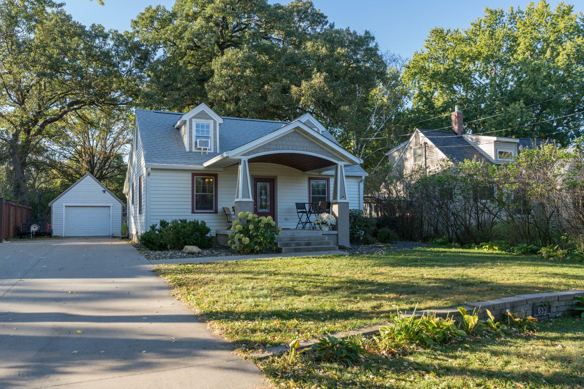 Property Photo:  633 Moreland Avenue  MN 56001 