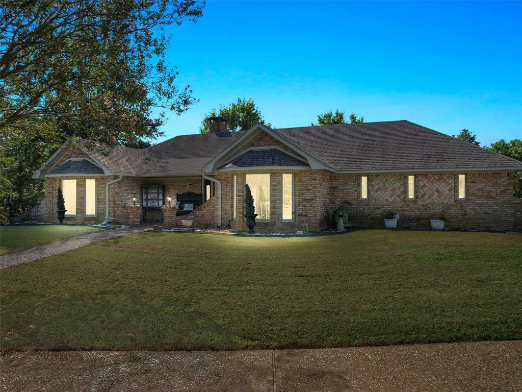 Property Photo:  212 Pyeatt Drive  TX 75647 