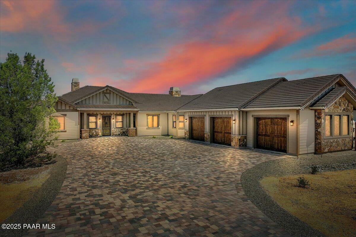 Property Photo: 5490 W Bruno Canyon Drive AZ 86305