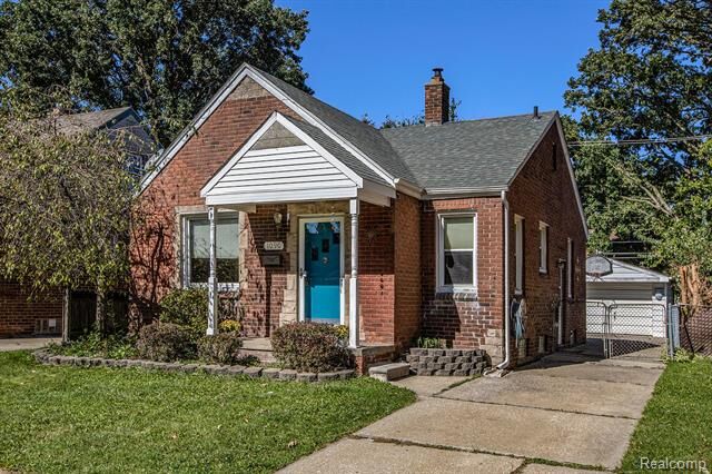 Property Photo: 1090 Highland Avenue MI 48146