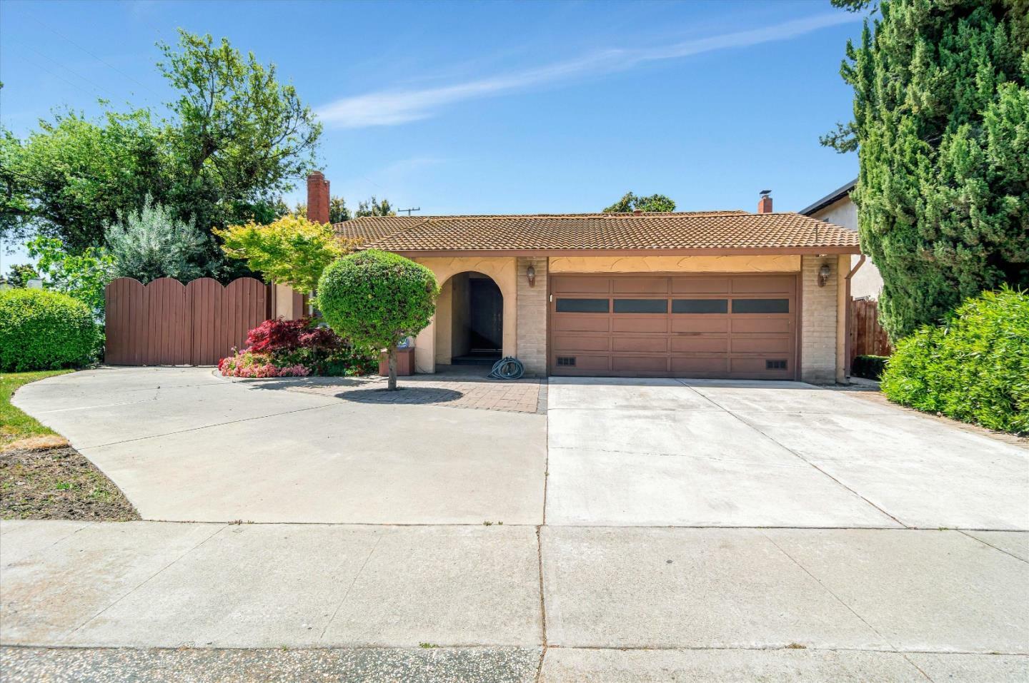 Property Photo:  1607 Four Oaks Road  CA 95131 