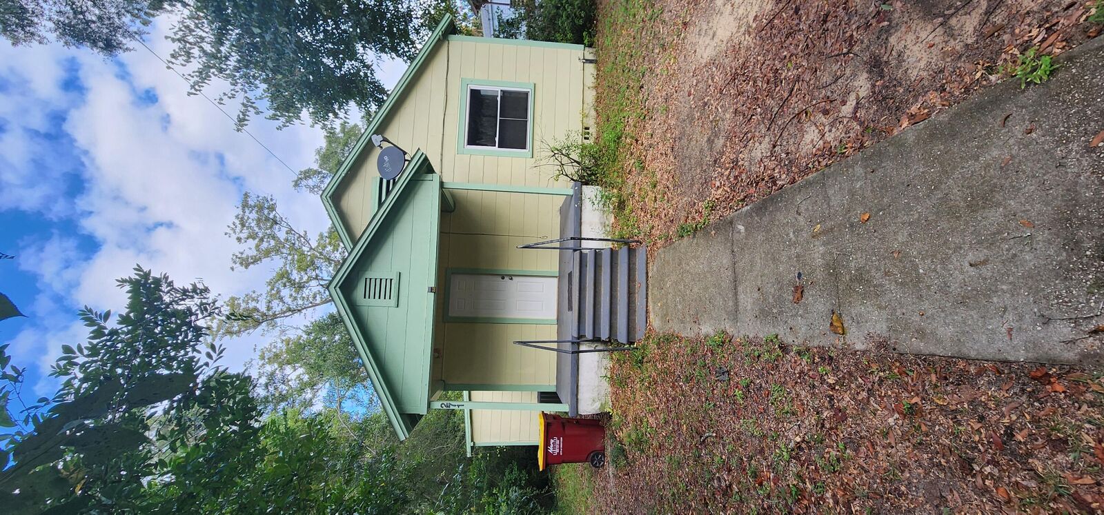 Property Photo: 271 N Booker Street FL 32536