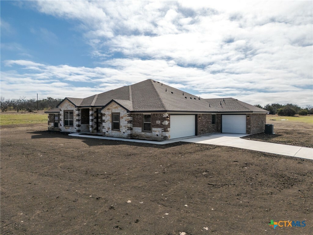 Property Photo: 649 County Road 3152 TX 76539