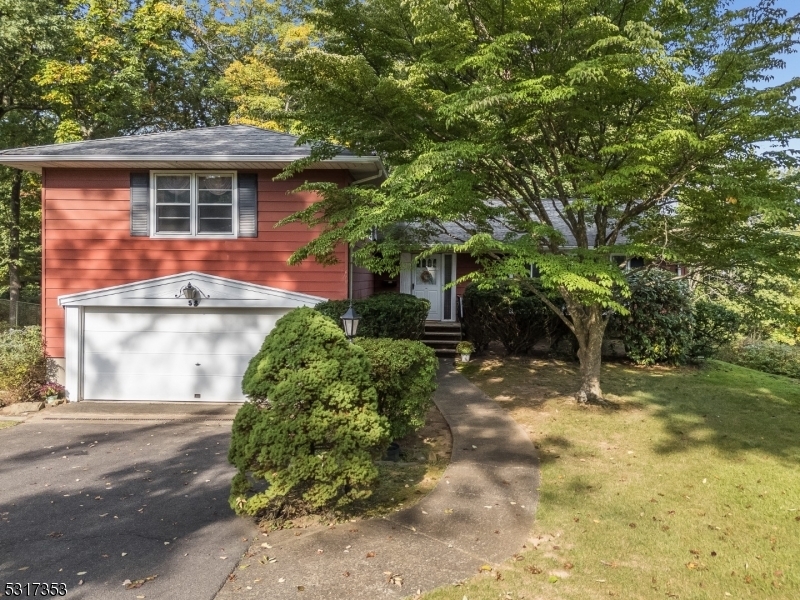 Property Photo:  58 Hunterdon Blvd  NJ 07974 