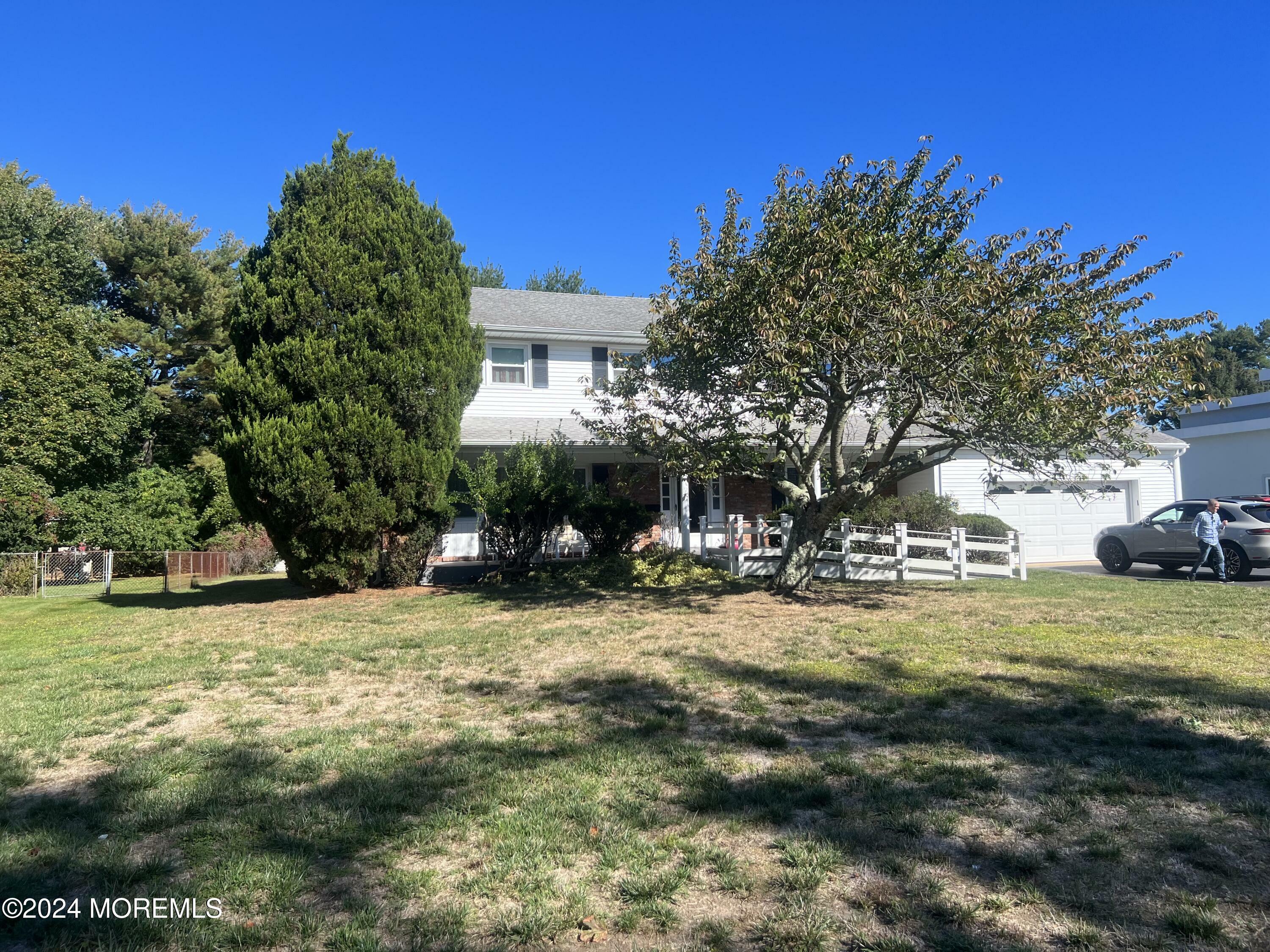 Property Photo:  13 Harbor Court  NJ 07764 