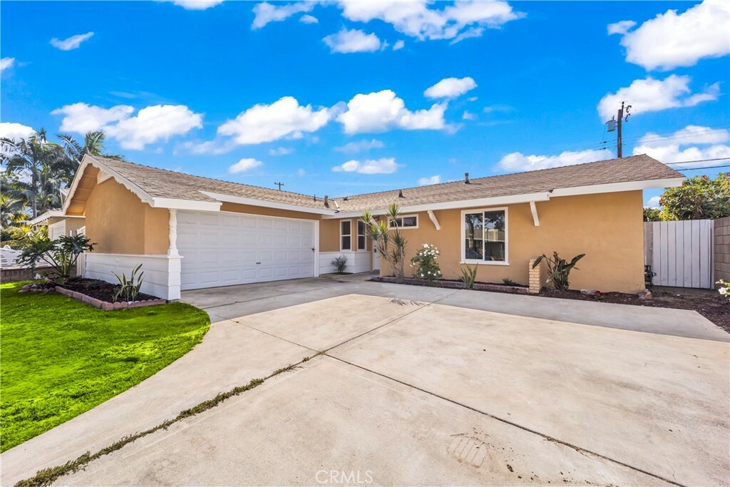 1234 S Shawnee Drive  Santa Ana CA 92704 photo