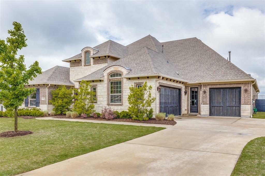 Property Photo:  1211 Logan Trail  TX 75002 