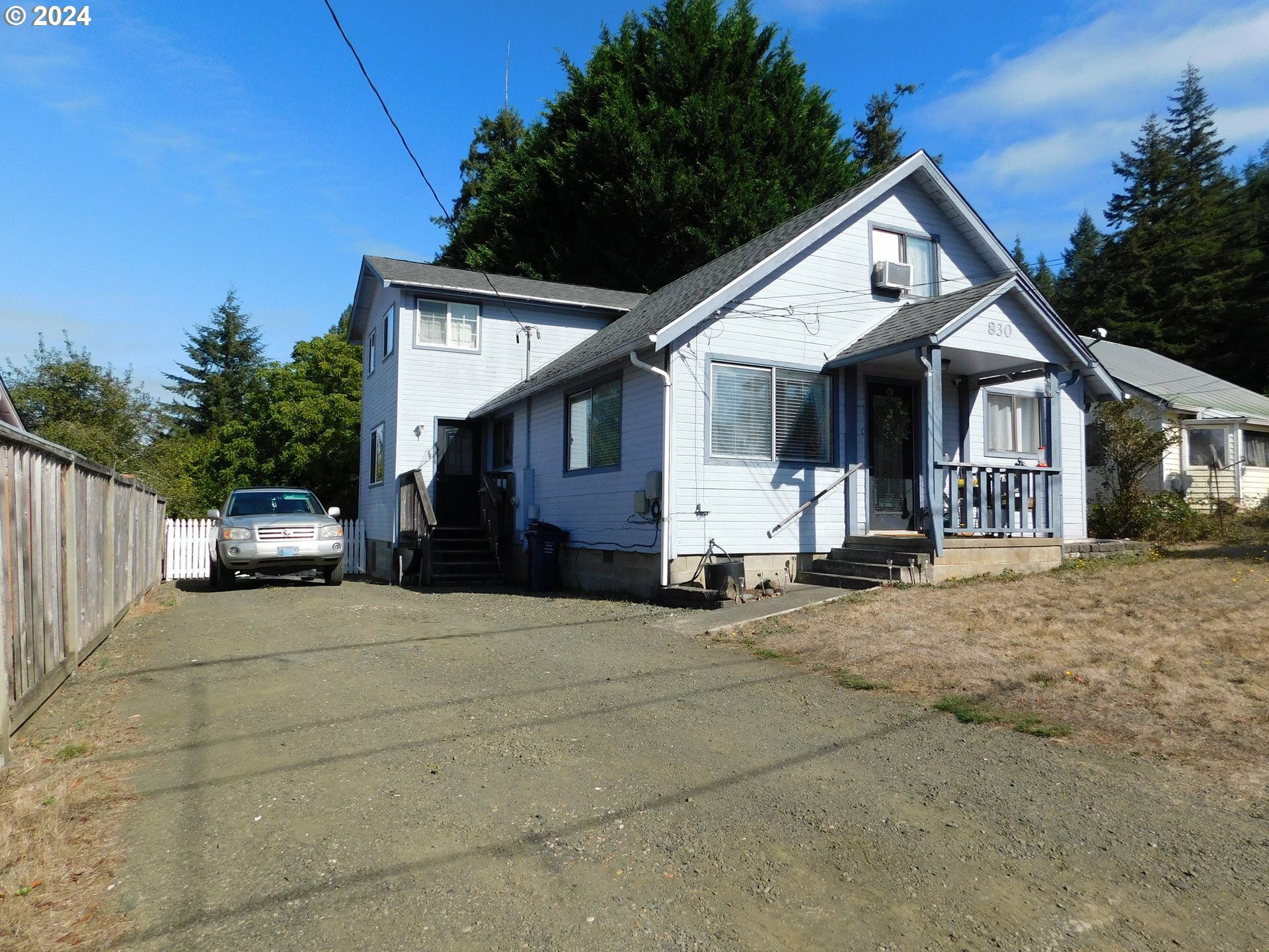 830 E 11th St  Coquille OR 97423 photo