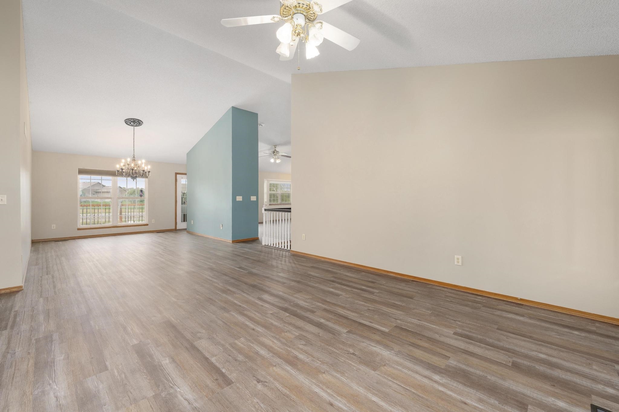 Property Photo:  15617 E Woodcreek St  KS 67230 