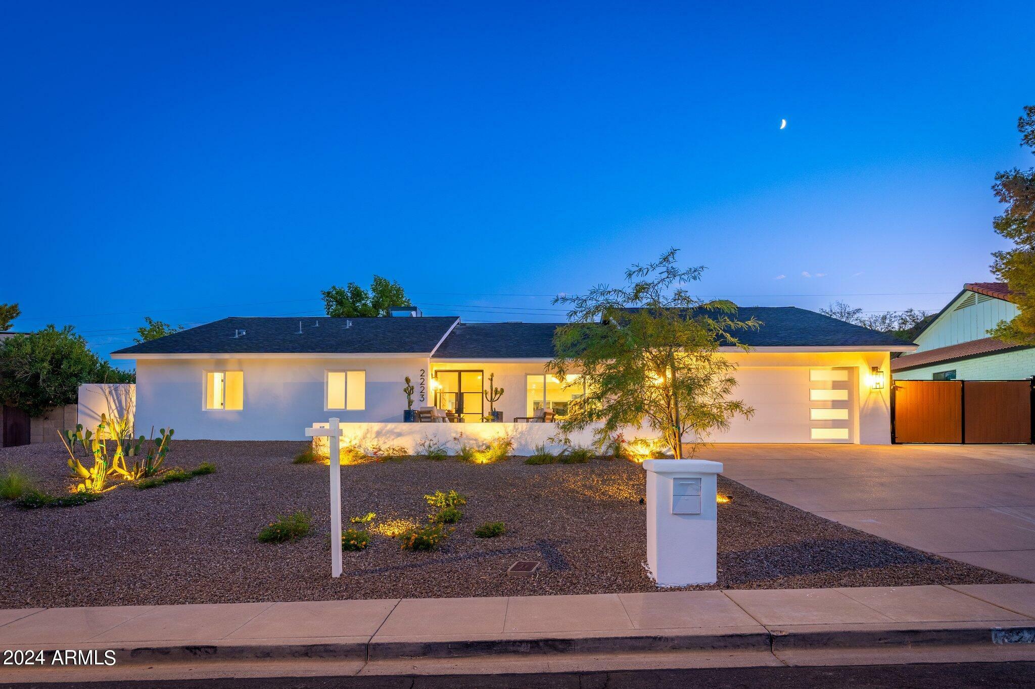 Property Photo:  2223 E Sahuaro Drive  AZ 85028 