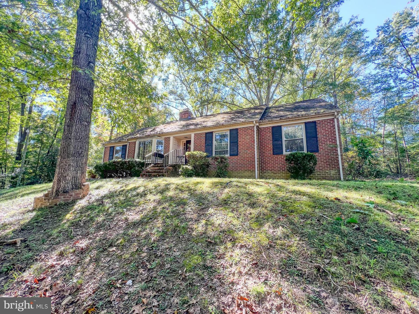 Property Photo:  11004 Parkview Drive  VA 22408 