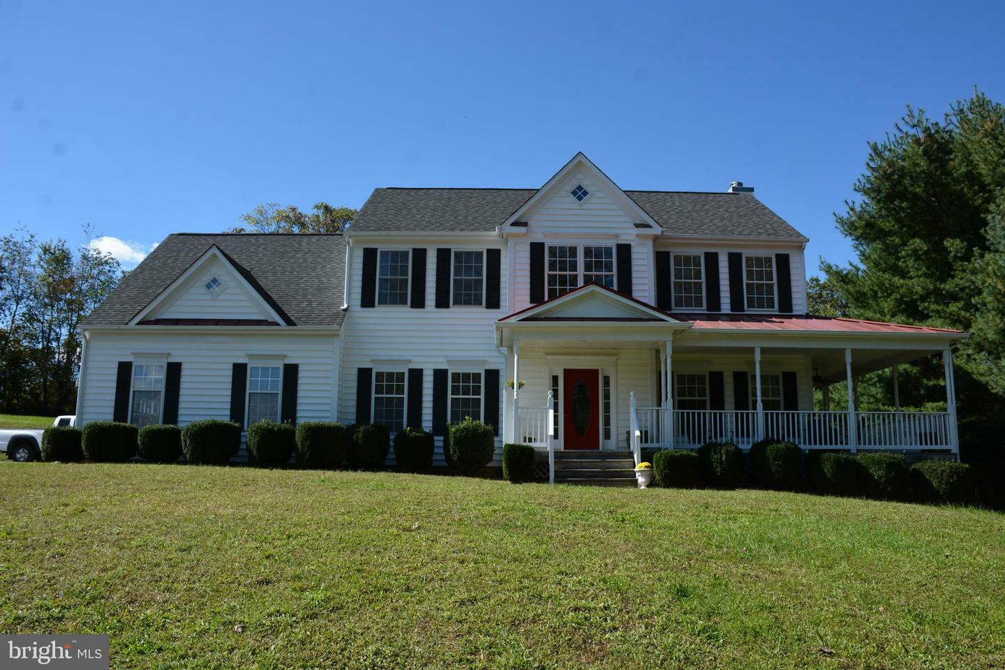 Property Photo:  4752 Leeds Lane  VA 20115 