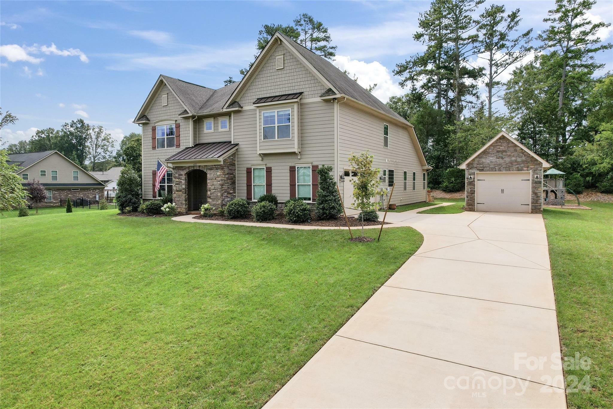 Property Photo:  4131 Nottaway Place Drive  NC 28105 