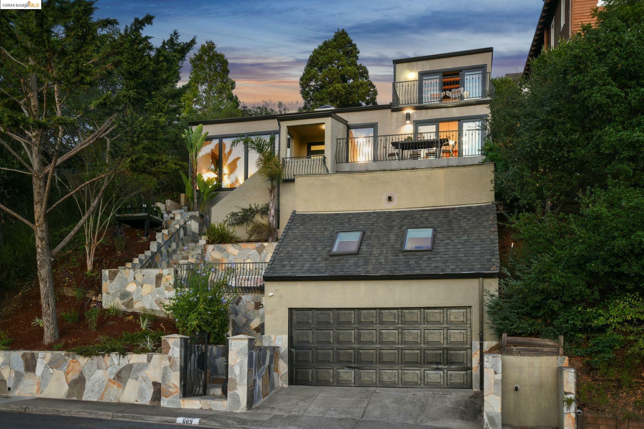 Property Photo:  669 Euclid Ave  CA 94708 