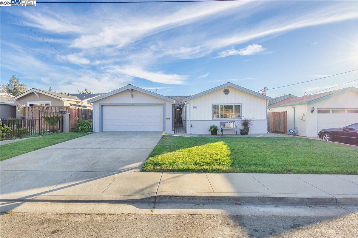 Property Photo:  33141 Basswood Ave  CA 94587 