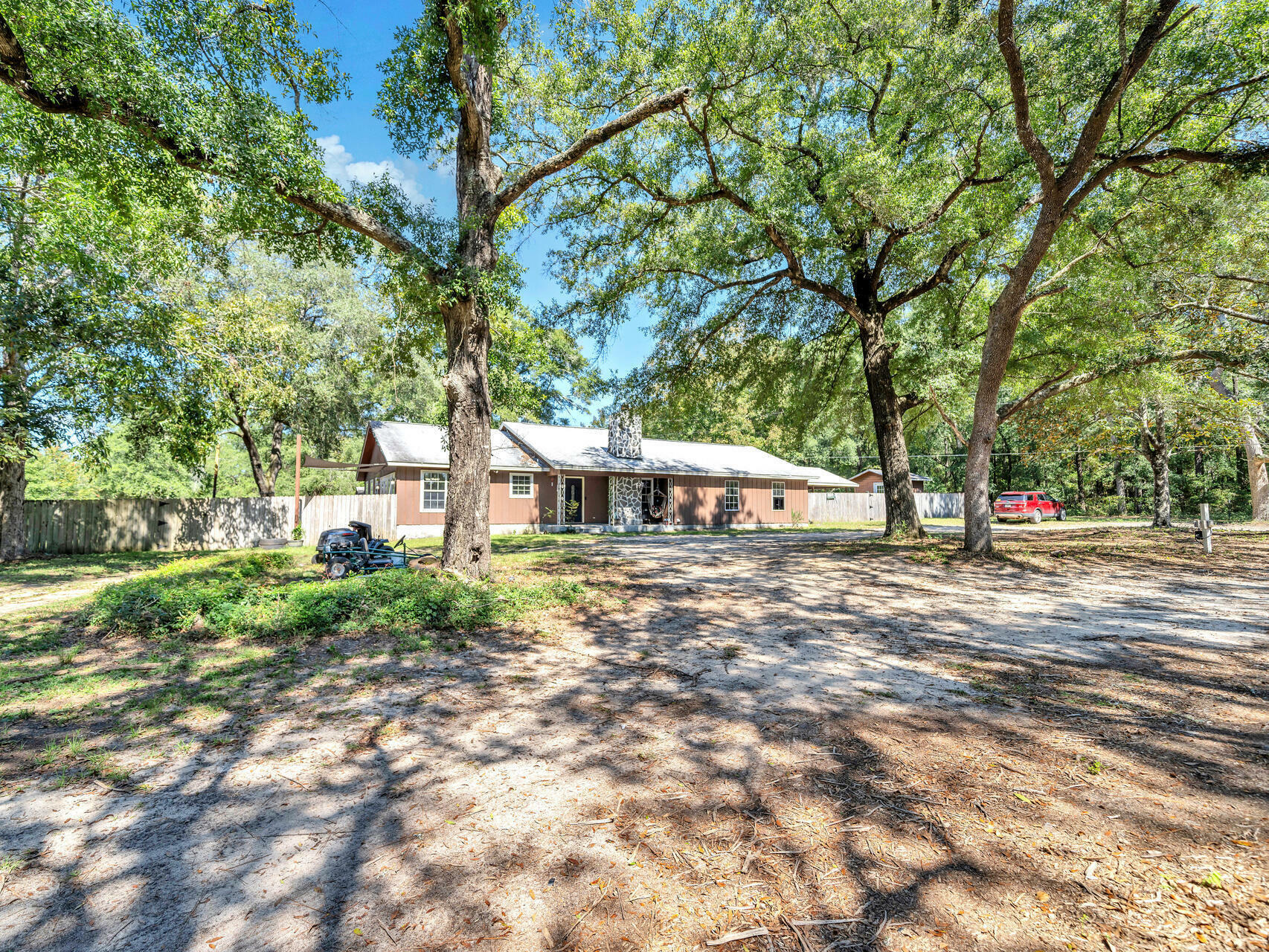 Property Photo:  3241 Auburn Road  FL 32539 