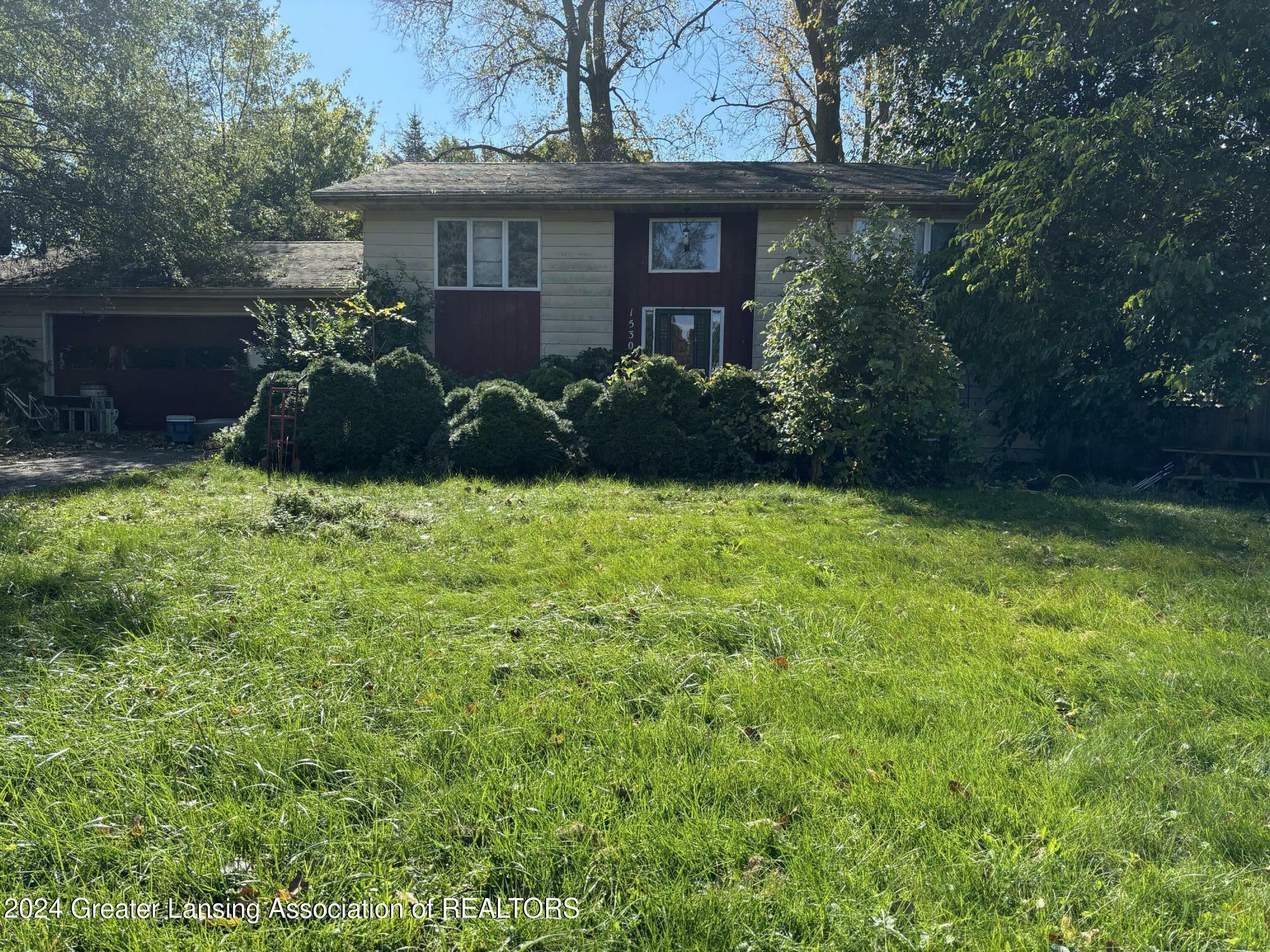 1530 E Stoll Road  Lansing MI 48906 photo