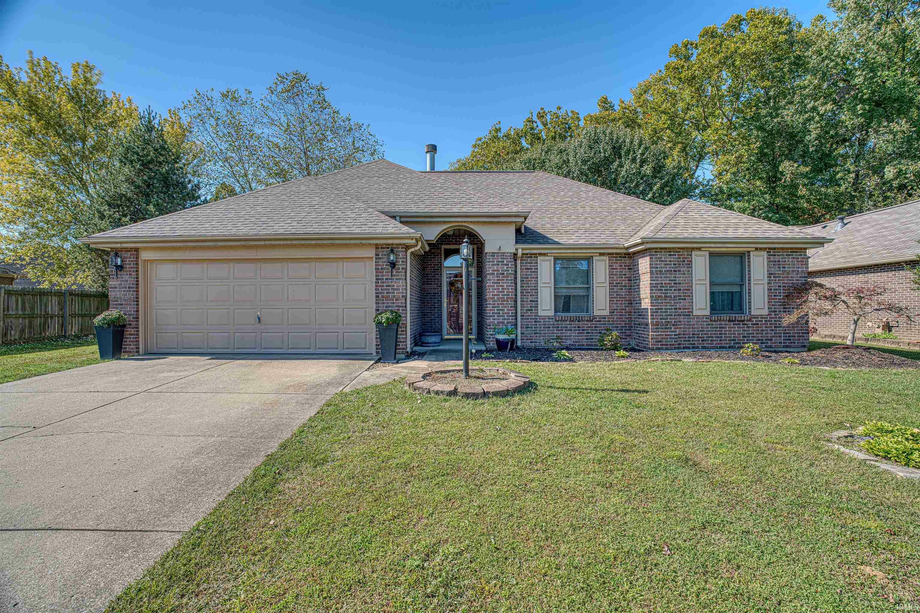 Property Photo:  7306 Mallard Pointe  IN 47711 