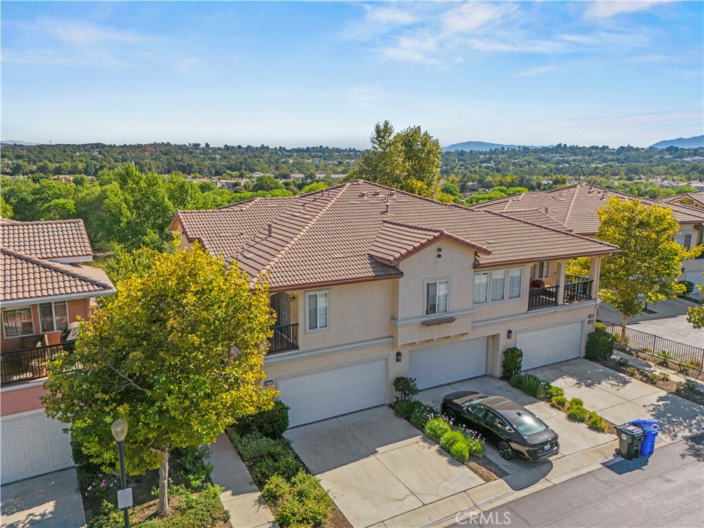 Property Photo:  27938 Dickason Drive  CA 91354 