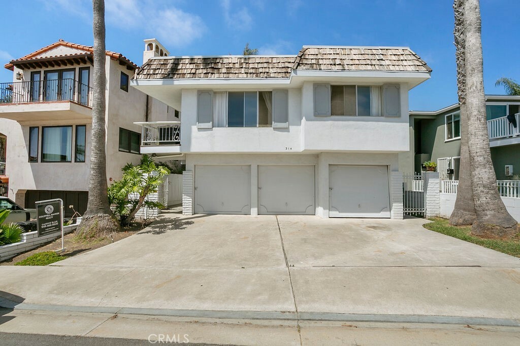 Property Photo:  314 Avenida Madrid  CA 92672 